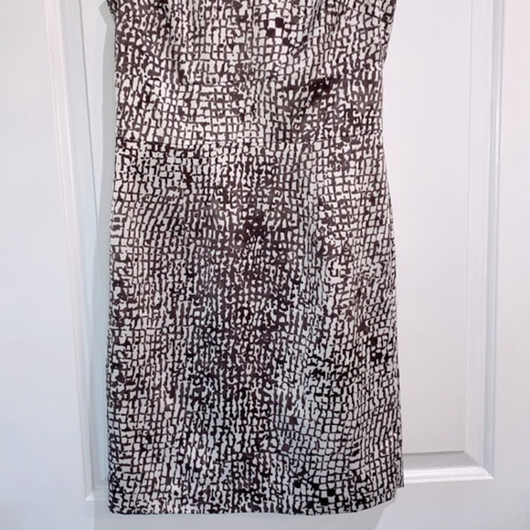 Ann Taylor shift dress size 2 petite - Picture 2 of 9